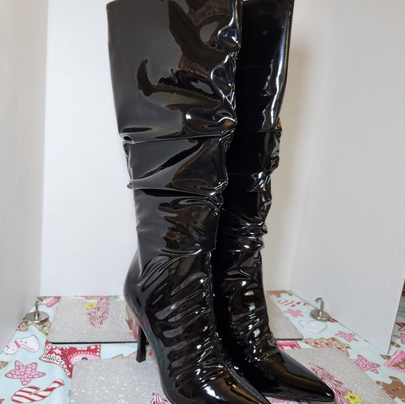 Patent leather black boots - Picture 4 of 5